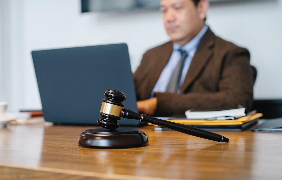 3 Major Benefits of Hiring a DBA Attorney